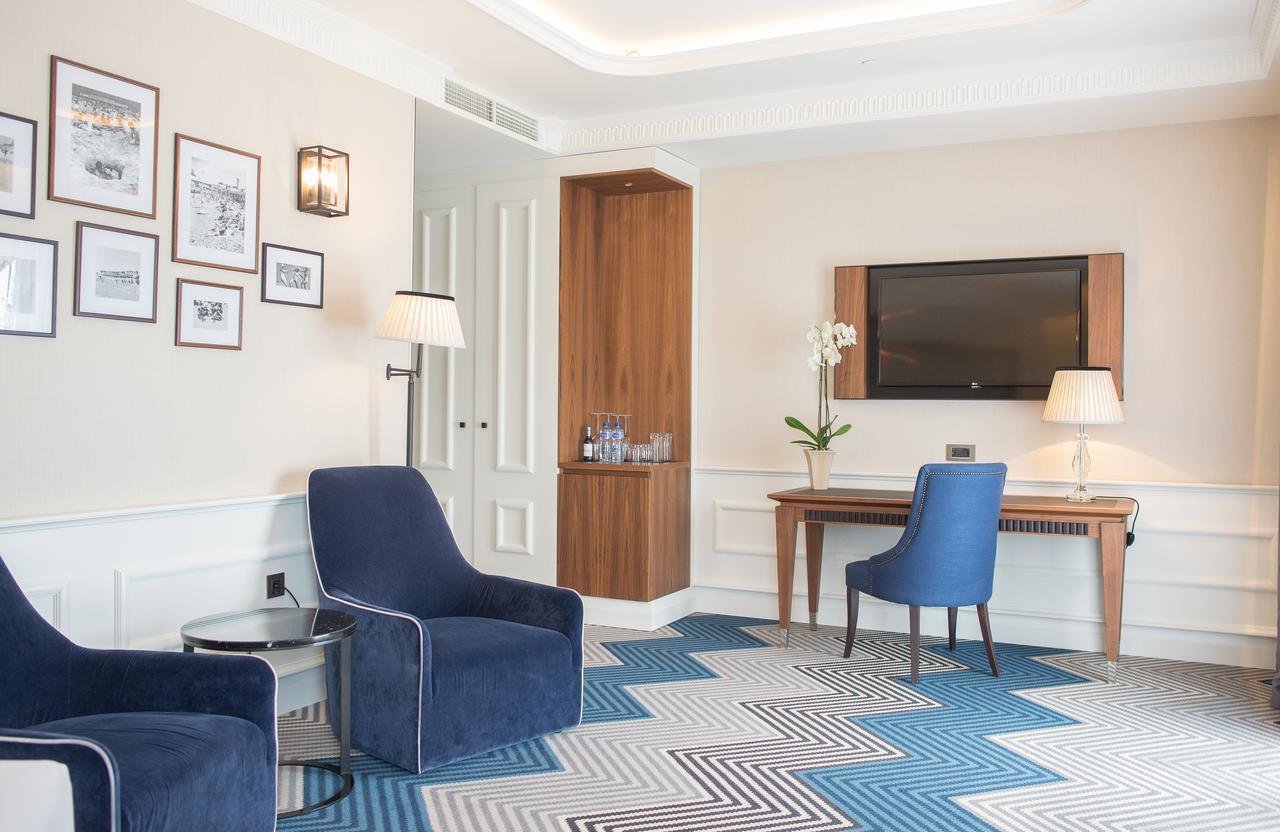 Boutique La Roche מלון 5*